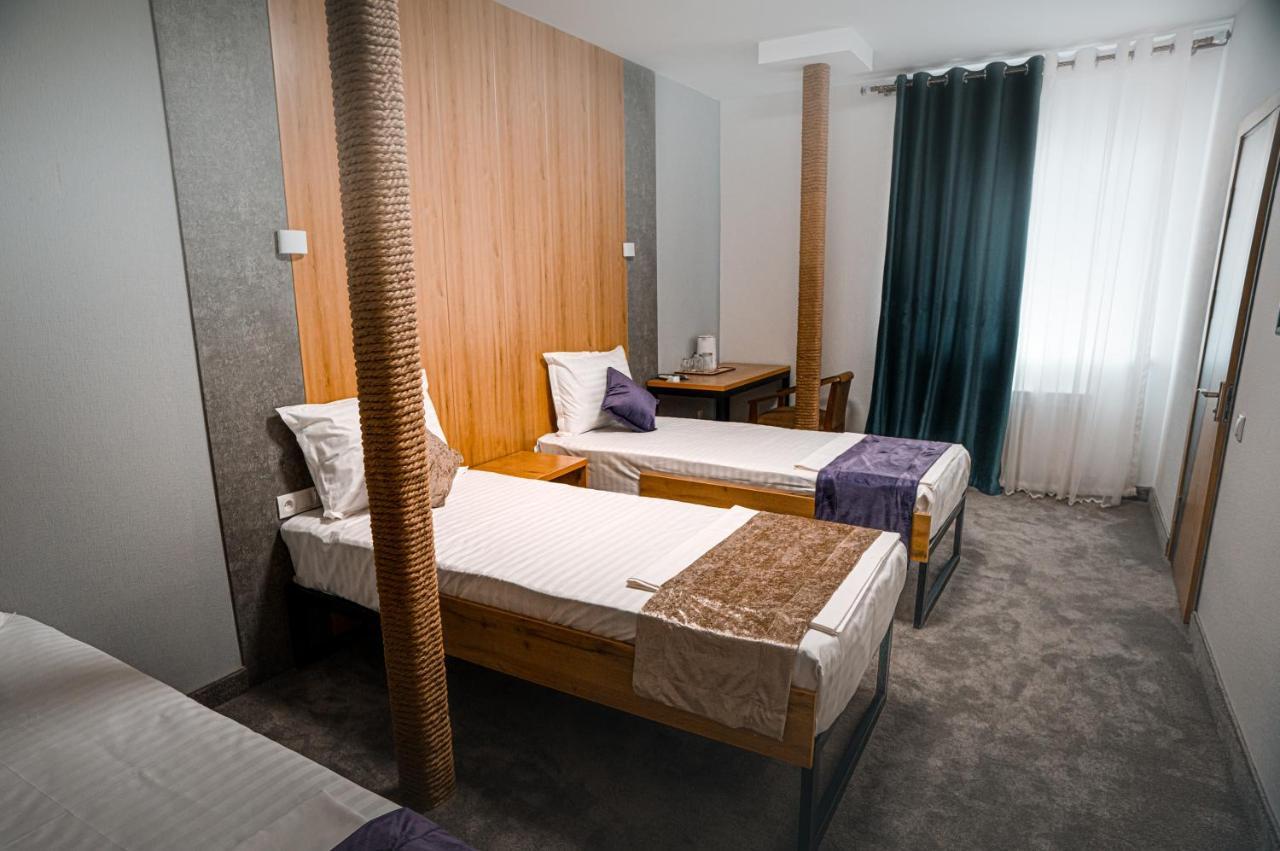 Demure Hotel Ташкент Екстериор снимка