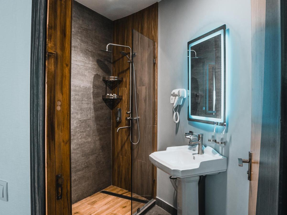 Demure Hotel Ташкент Екстериор снимка