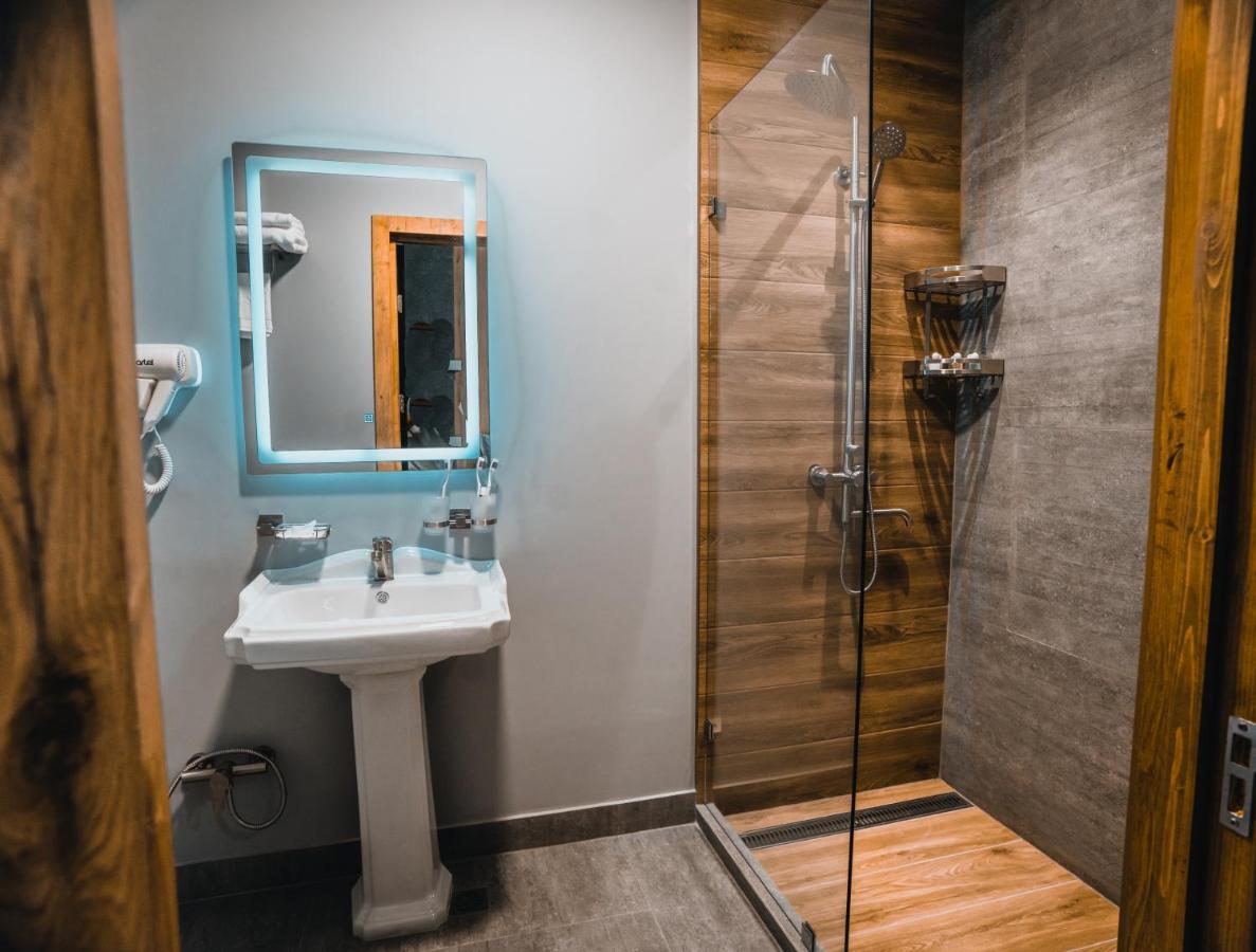 Demure Hotel Ташкент Екстериор снимка