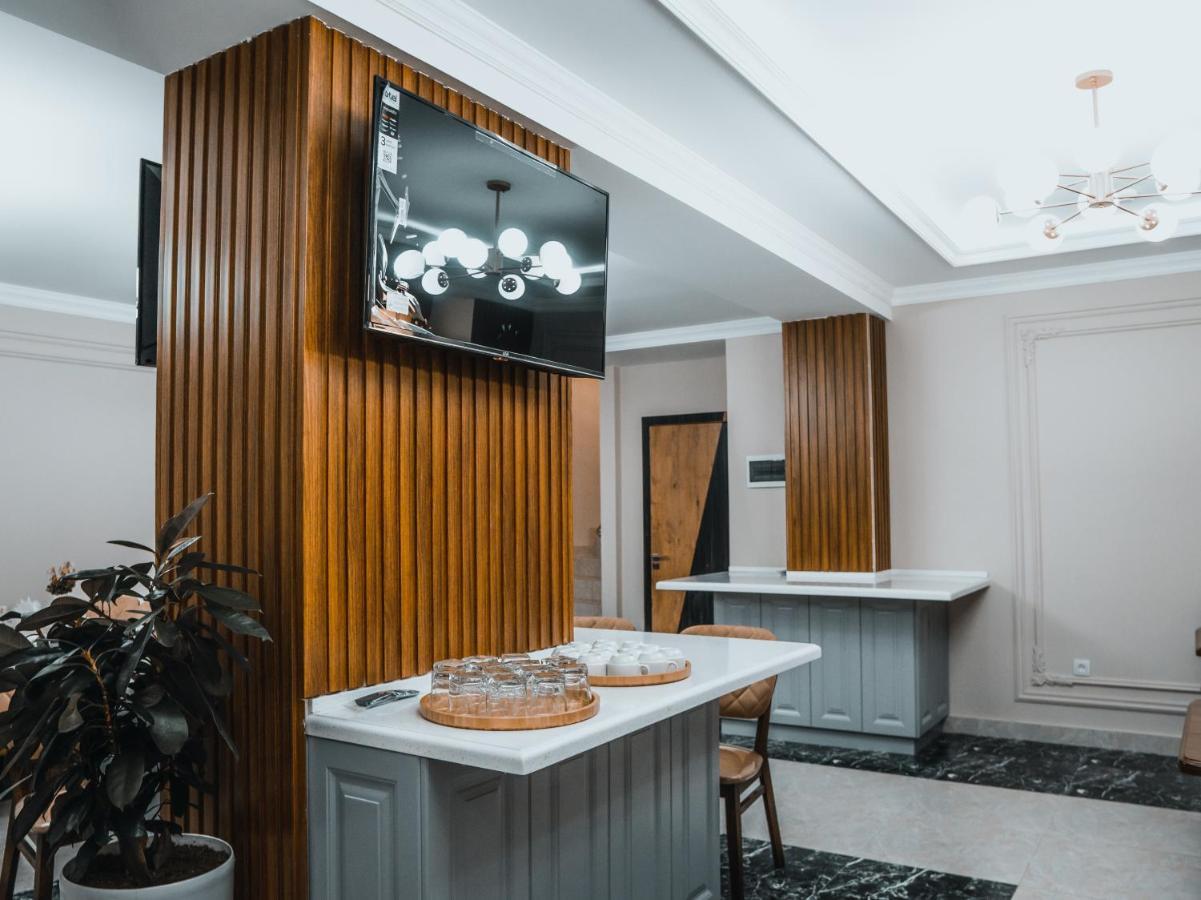 Demure Hotel Ташкент Екстериор снимка