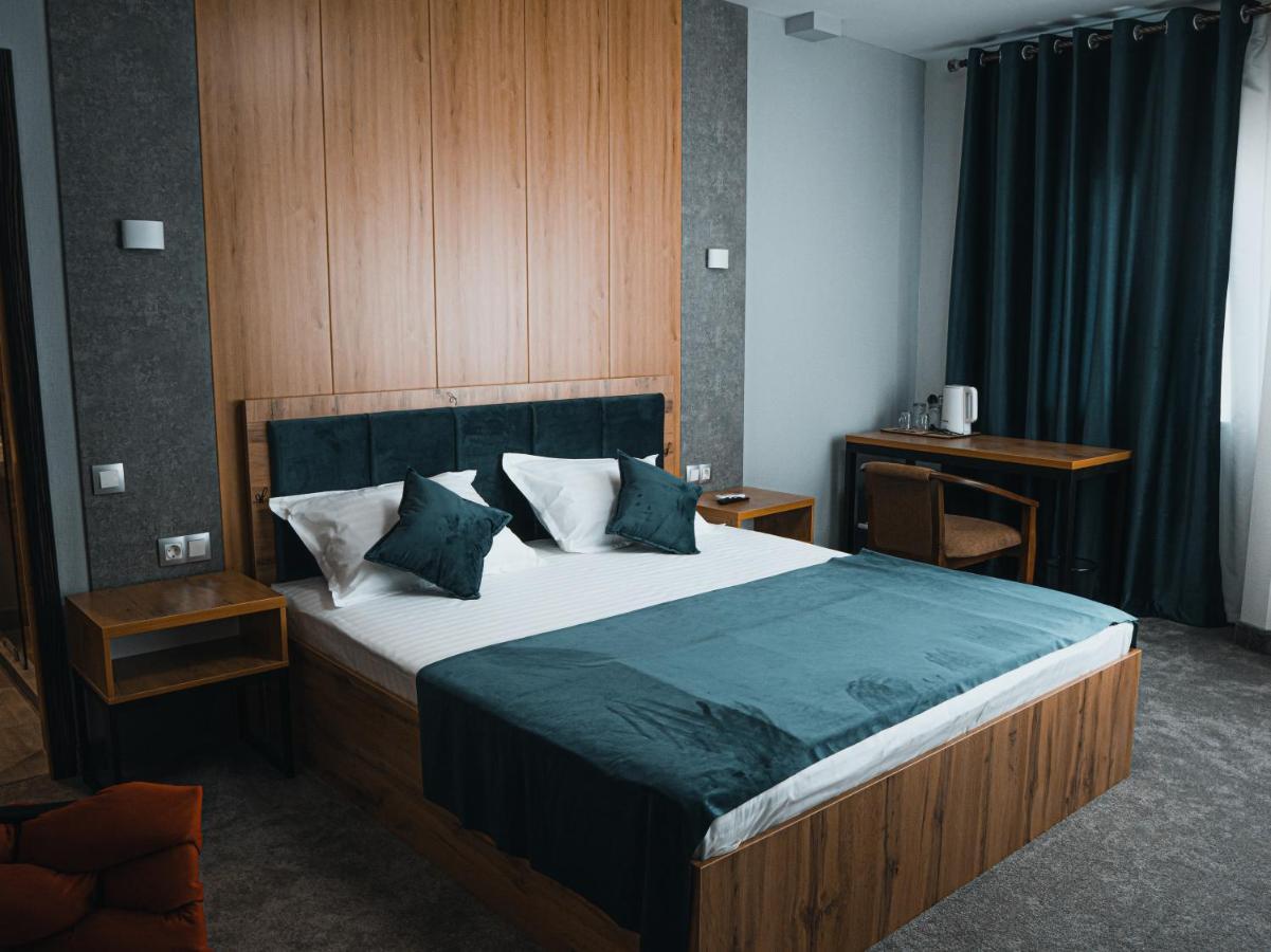 Demure Hotel Ташкент Екстериор снимка