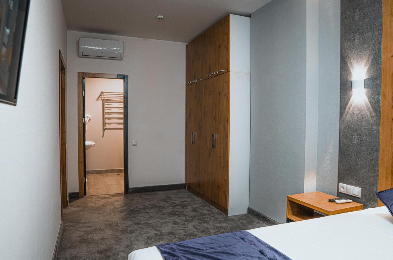 Demure Hotel Ташкент Екстериор снимка
